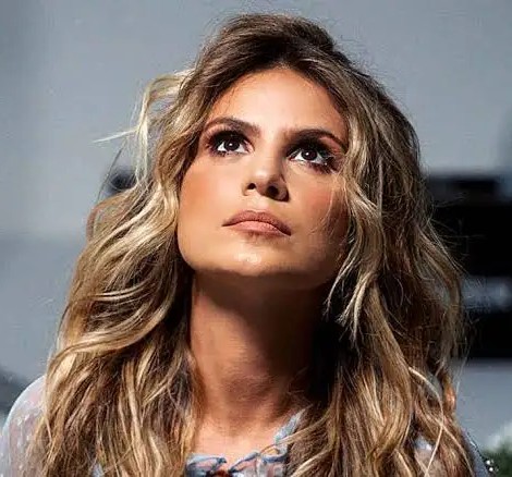 Aline Barros